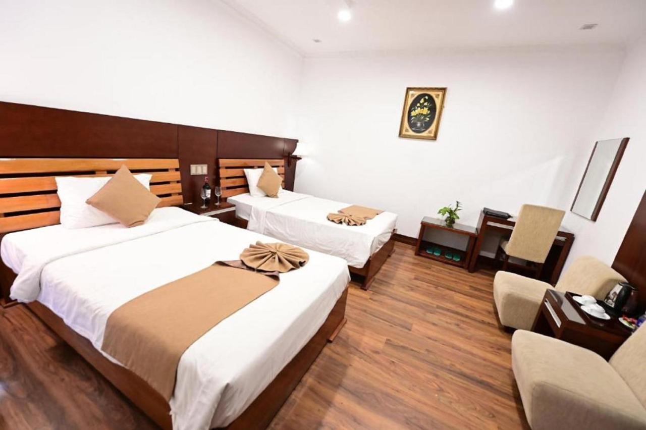 Adina 3 Star Hotel Da Nang Exteriör bild