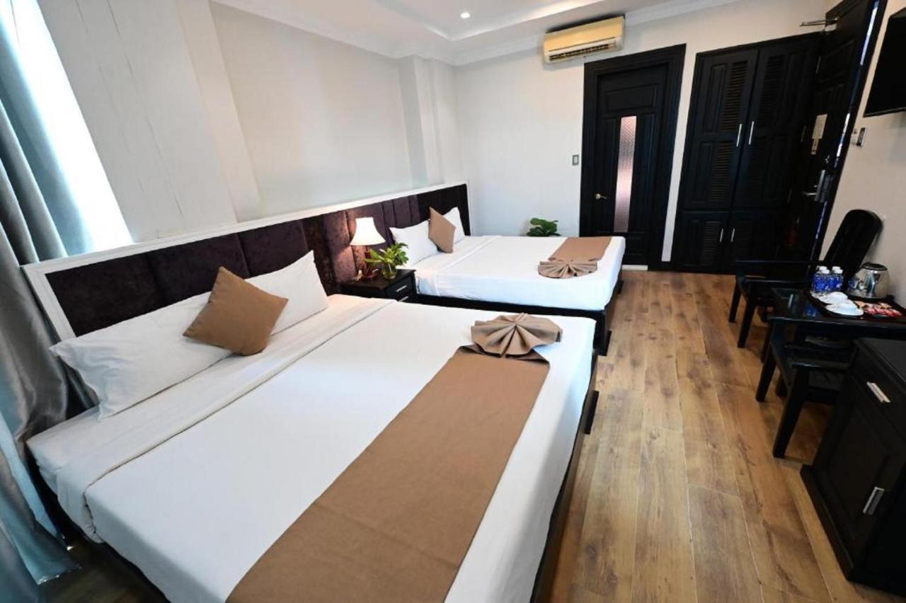 Adina 3 Star Hotel Da Nang Exteriör bild