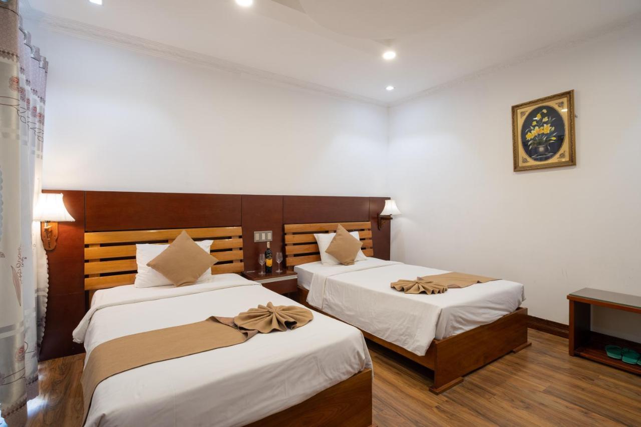 Adina 3 Star Hotel Da Nang Exteriör bild