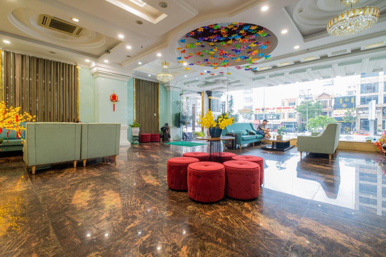 Adina 3 Star Hotel Da Nang Exteriör bild