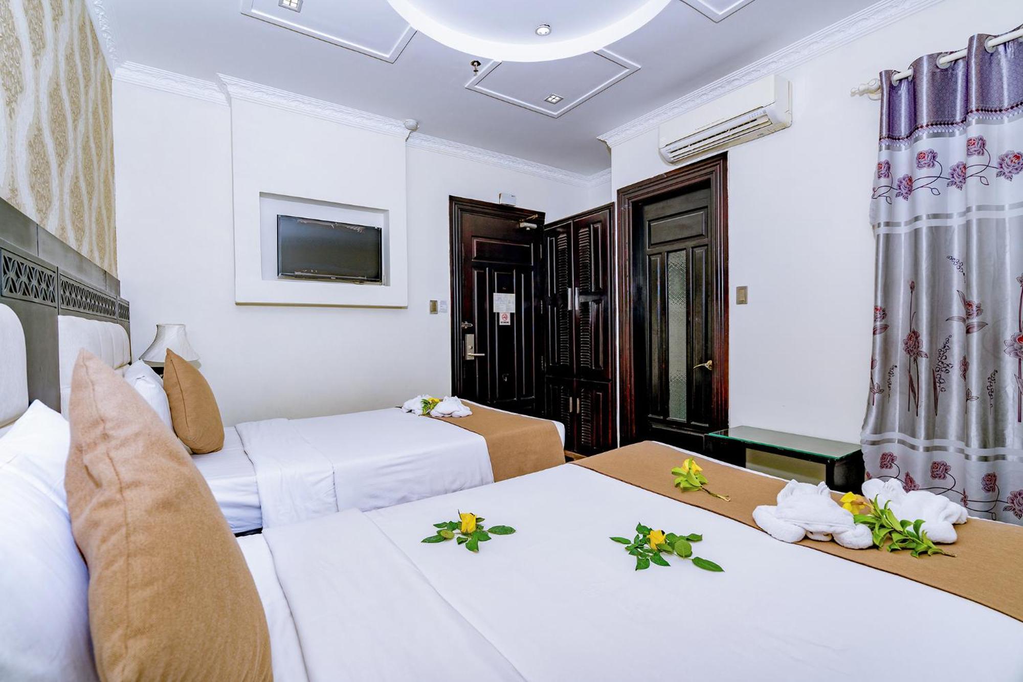Adina 3 Star Hotel Da Nang Exteriör bild