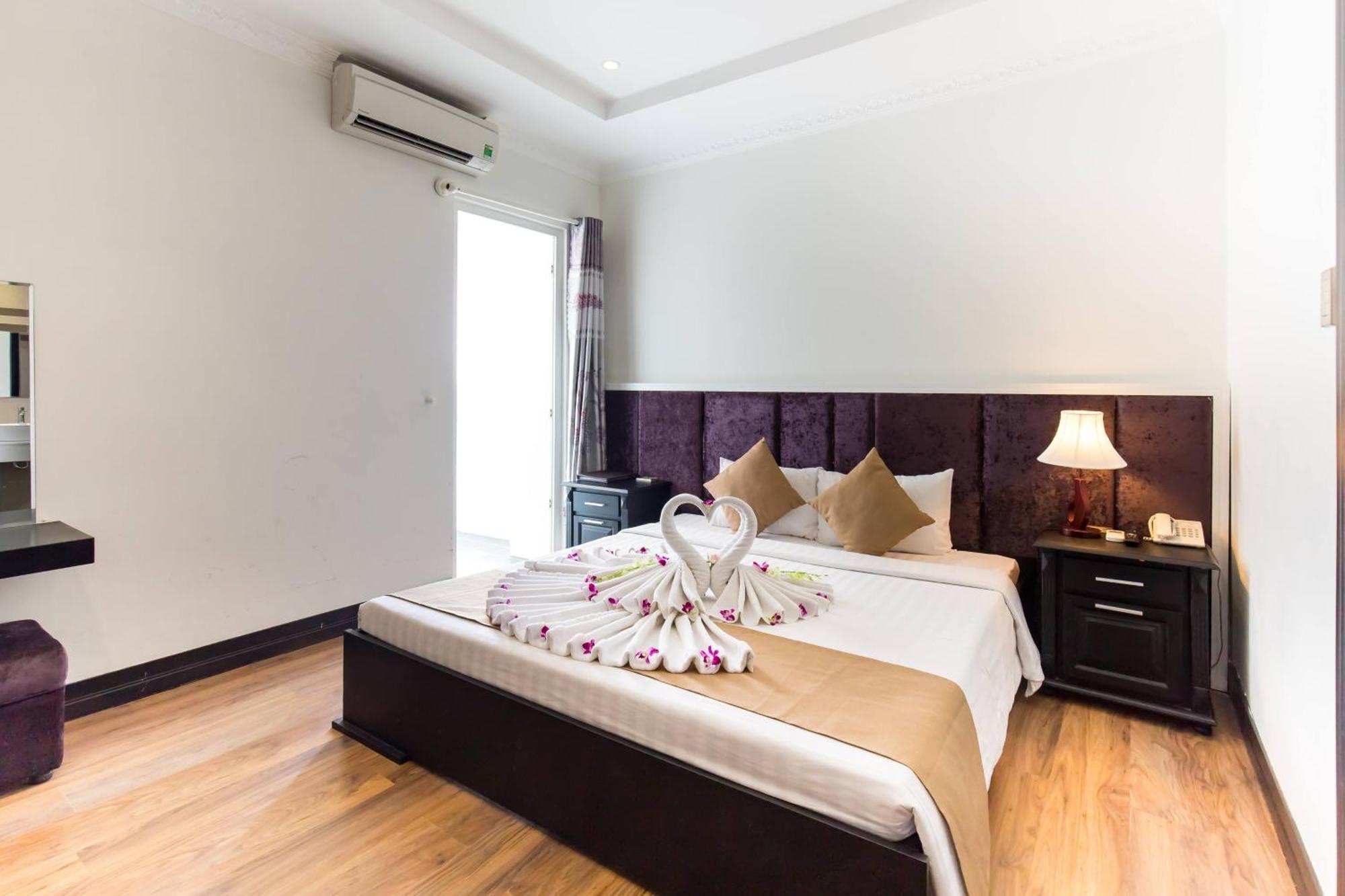 Adina 3 Star Hotel Da Nang Exteriör bild