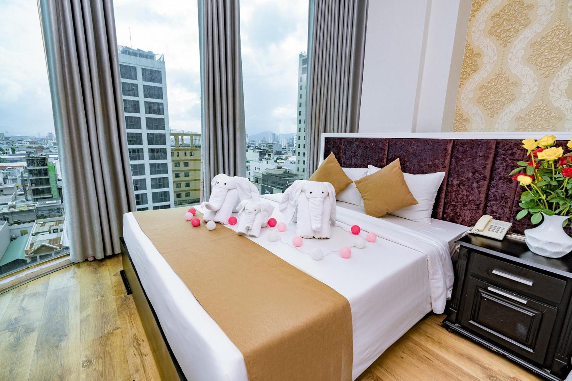 Adina 3 Star Hotel Da Nang Exteriör bild