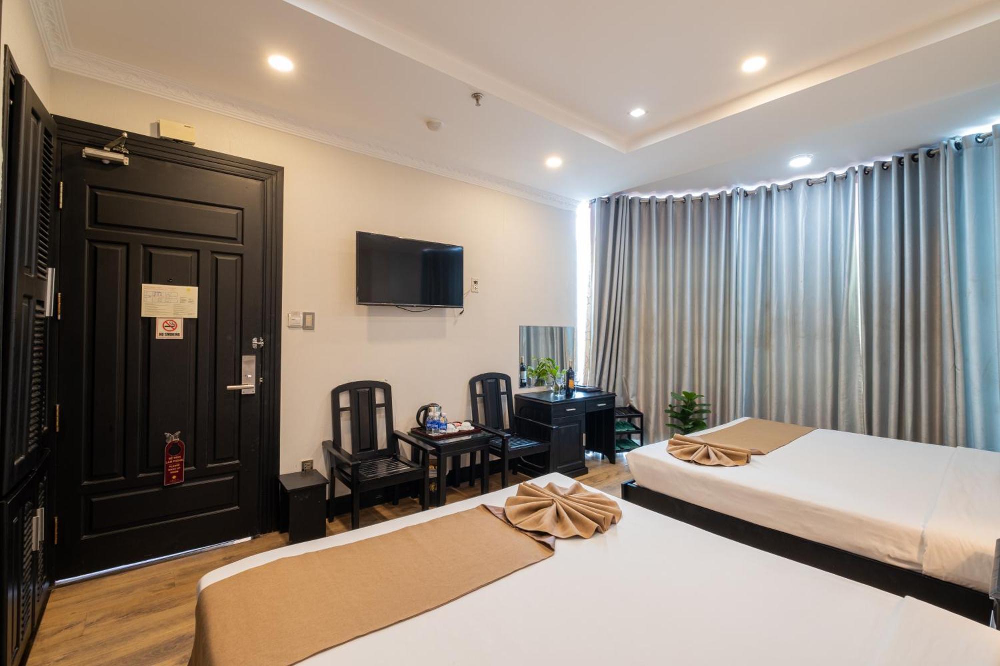 Adina 3 Star Hotel Da Nang Exteriör bild