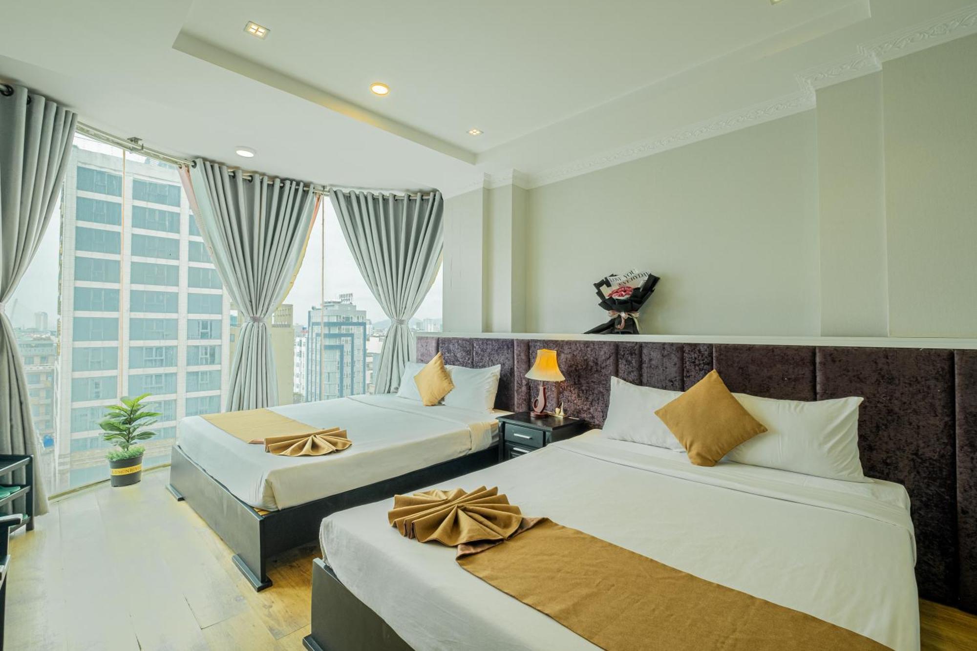 Adina 3 Star Hotel Da Nang Exteriör bild